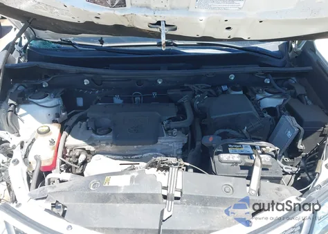 2015 Toyota Rav4 Xle z USA, uszkodzony, nr VIN 2T3RFREV9FW251649